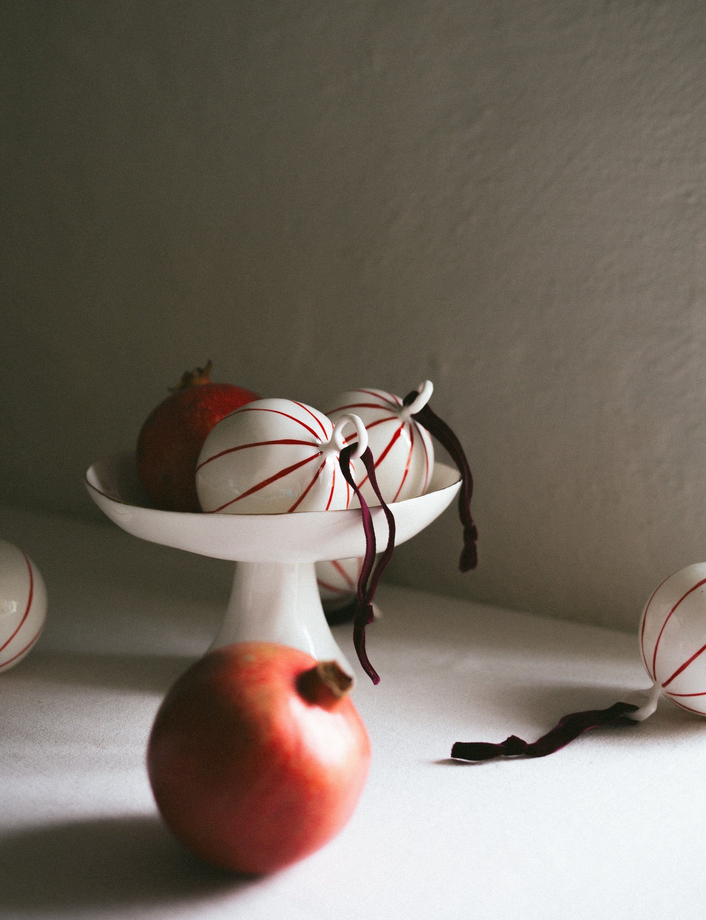 Fine Bone China Geranium Bauble