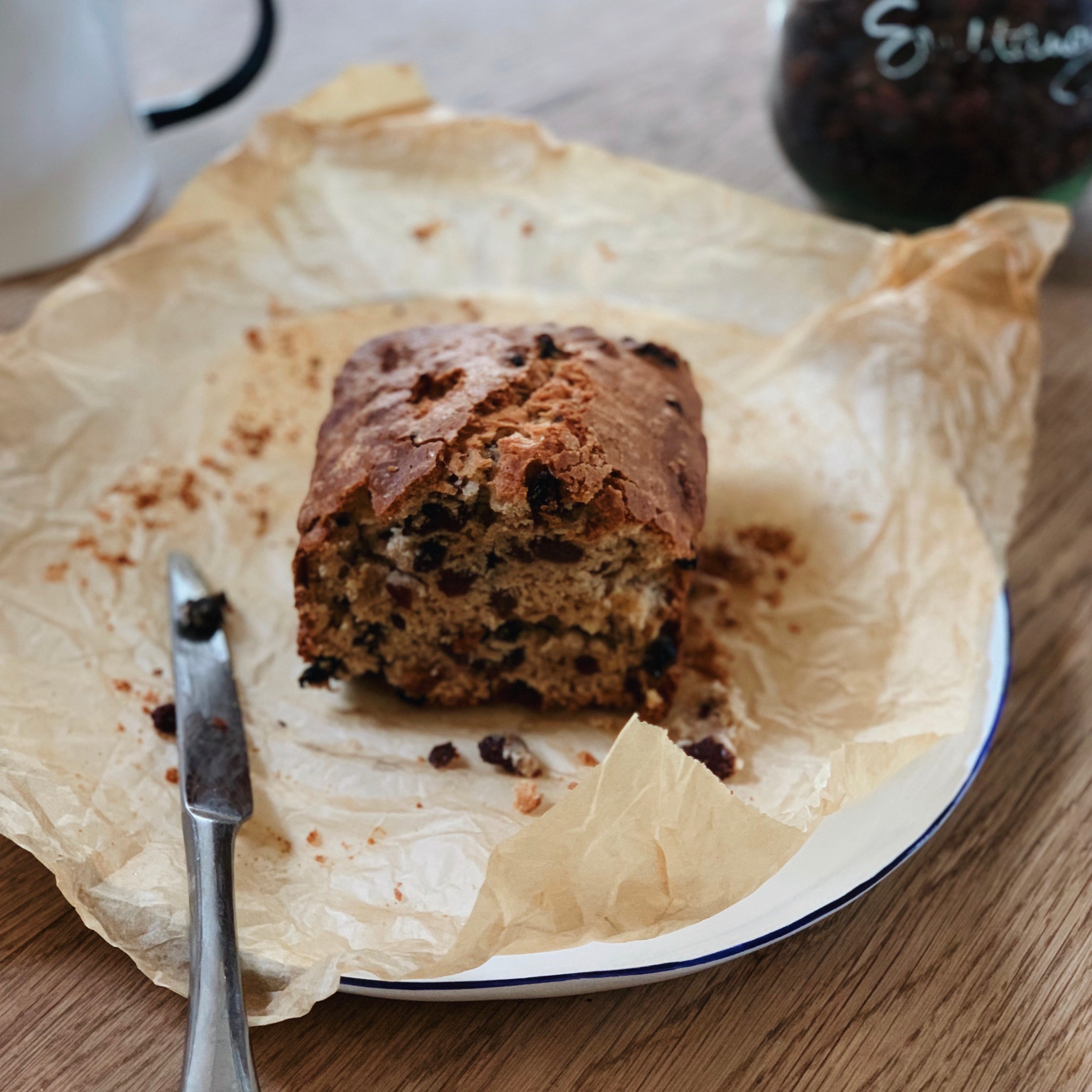 A four ingredient cake, for lockdown