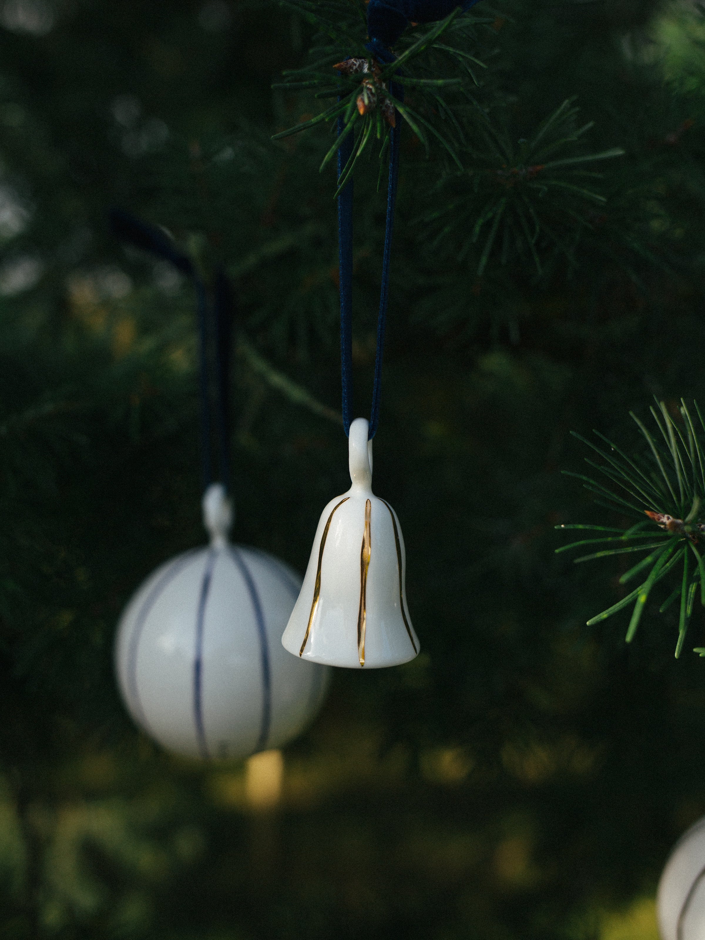 Fine Bone China Gold Bell